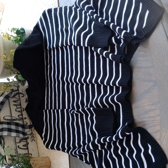 NOT FOR SURE OF THE MANUFACTURER. - Picture 2 of 9